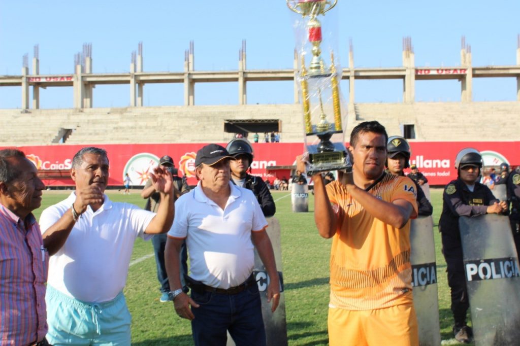 Junior Nunjar, el capitán del Sport Chorrillos