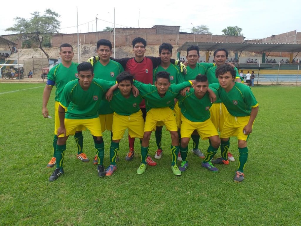 Sport Vencedores y Samán animan el partido de fondo en Marcavelica