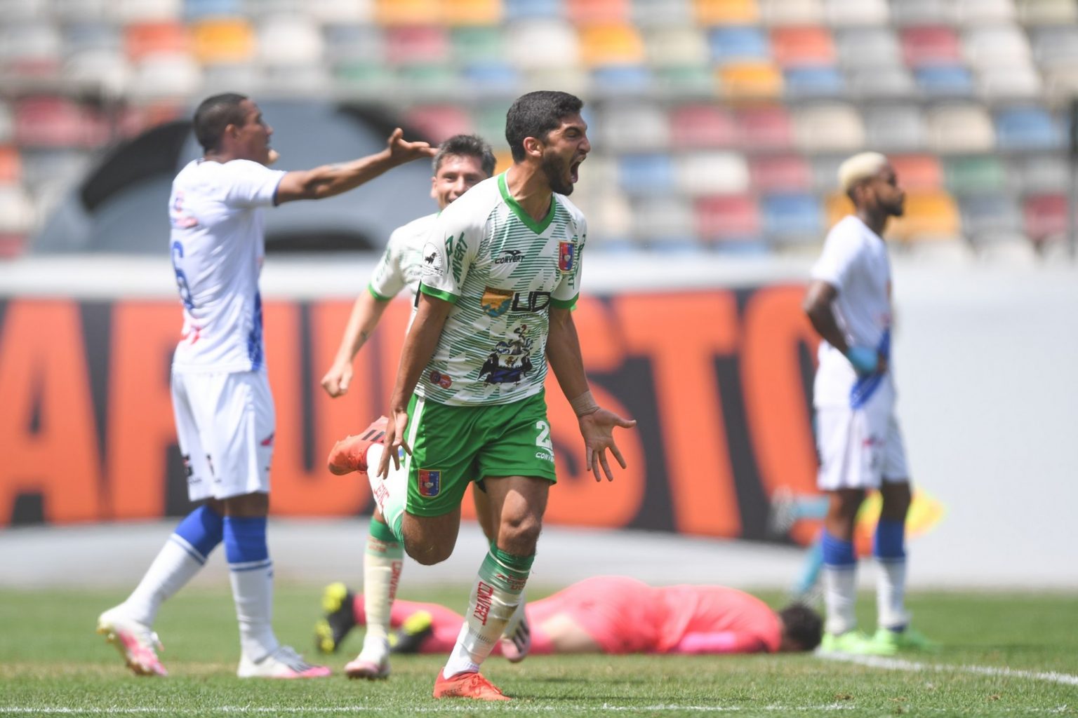 Churres siguen en zona de descenso y el lunes enfrentan a UTC