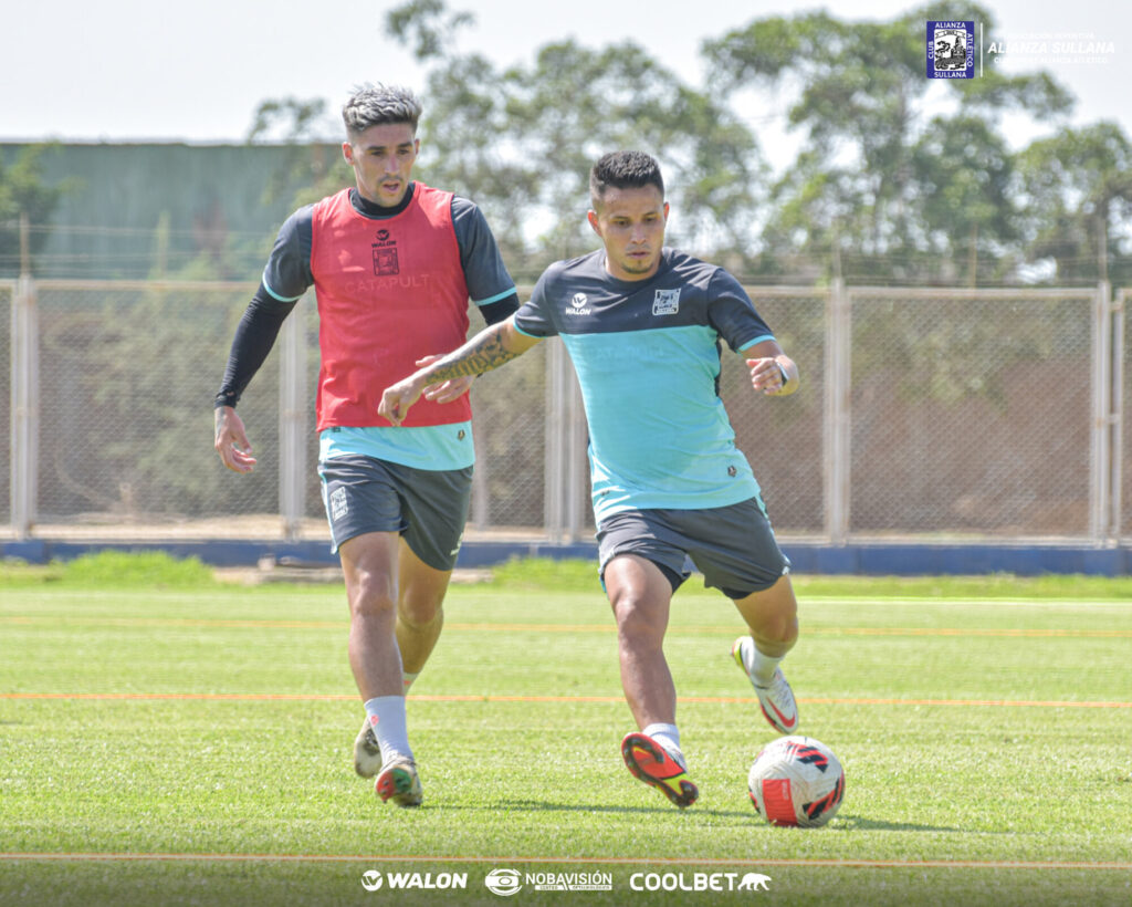 Churres se siguen preparando y en partido amistoso ganaron a los albos