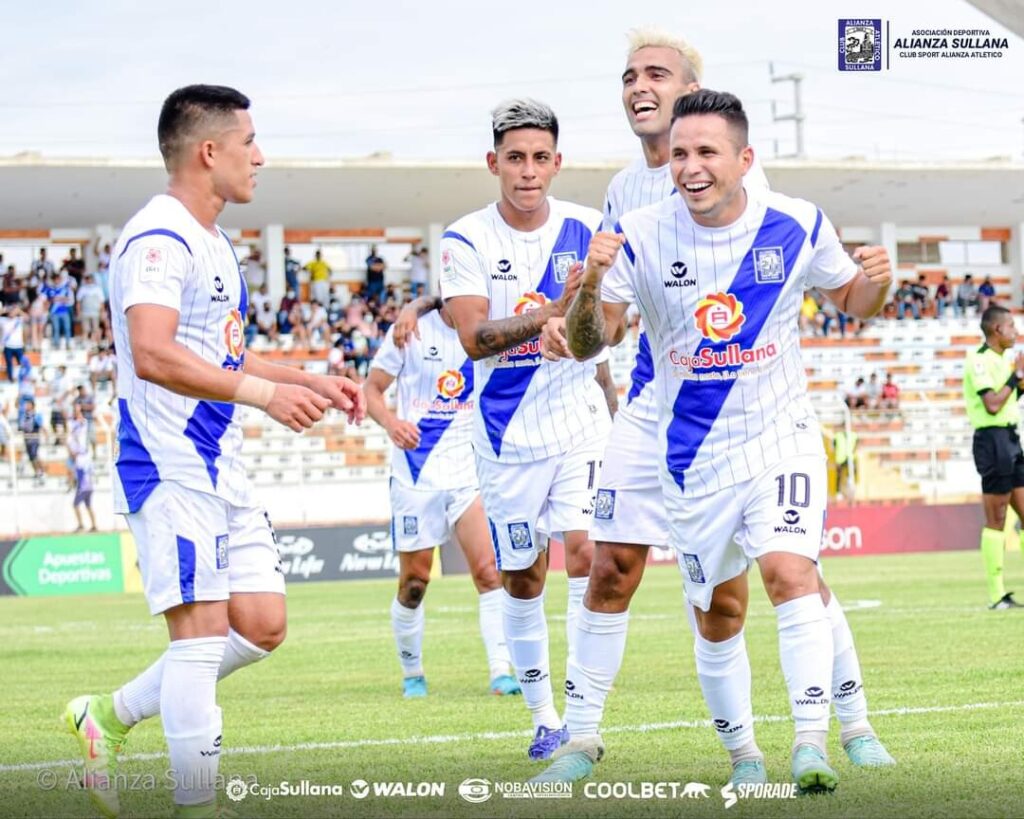 Alianza Atlético sumó su cuarto triunfo que le permite seguir soñando