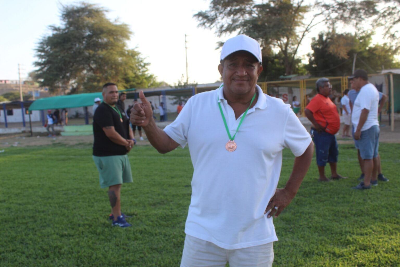 Julio Castillo cumplió la promesa a su hijo Daniel y llevó a la departamental al Juventud Bellavista.