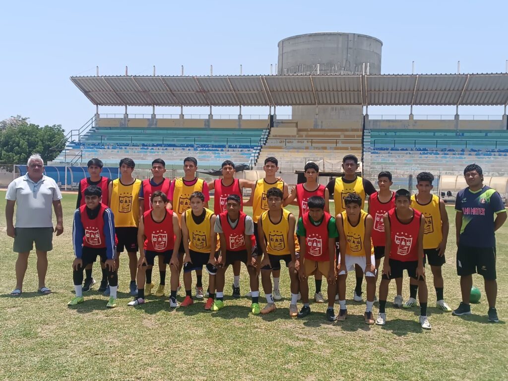 Escuela Deportiva Unión Salaverryna va por la gloria en la Segunda División