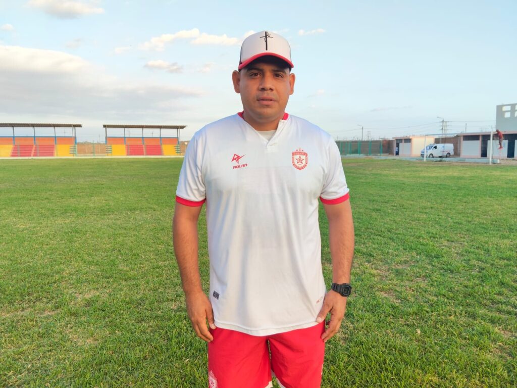 Edson Astudillo entró a la historia del Estrella Roja y ahora va por la gloria.