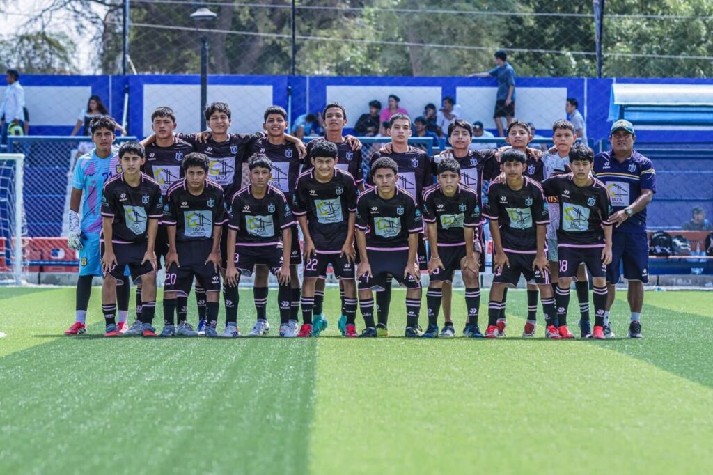 Sullaneros viajan a Cajamarca con el sueño de llegar a la Etapa Nacional del Torneo Élite