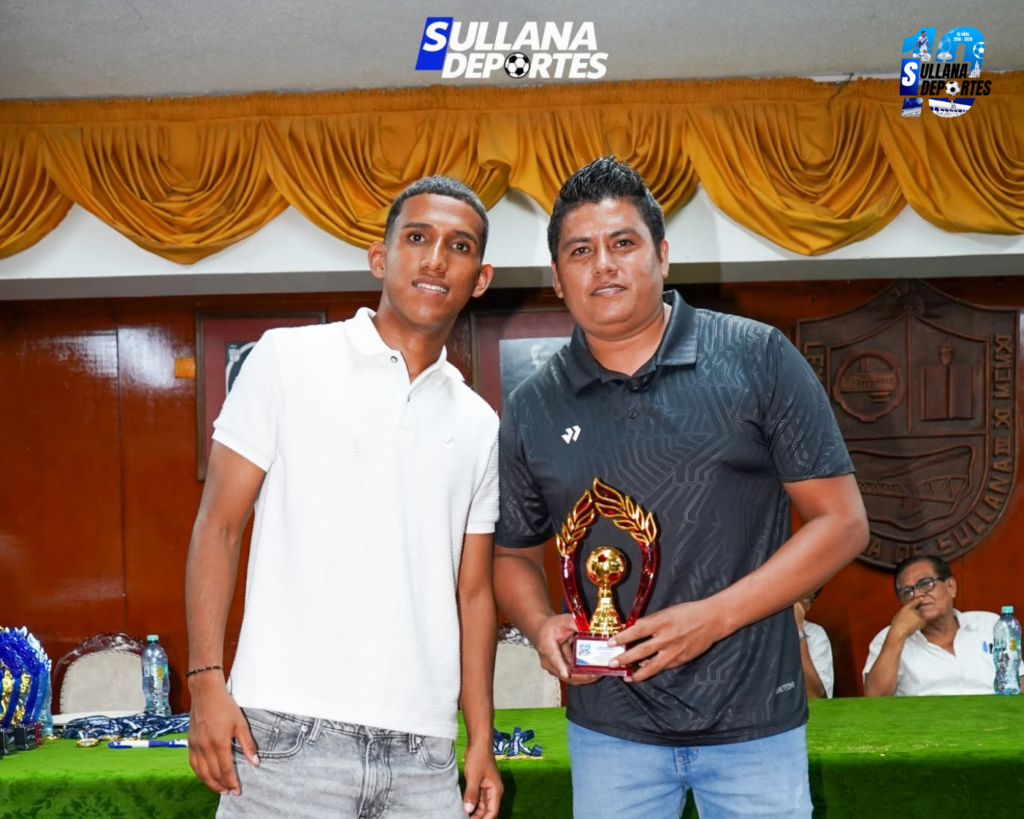 Jhonny Lau fue elegido el mejor entrenador de la década 2016-2026. Jhony Lau (Ignacio Escudero)